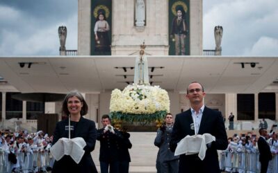 Anúncio de uma CANONIZAÇÃO, retoque de Deus